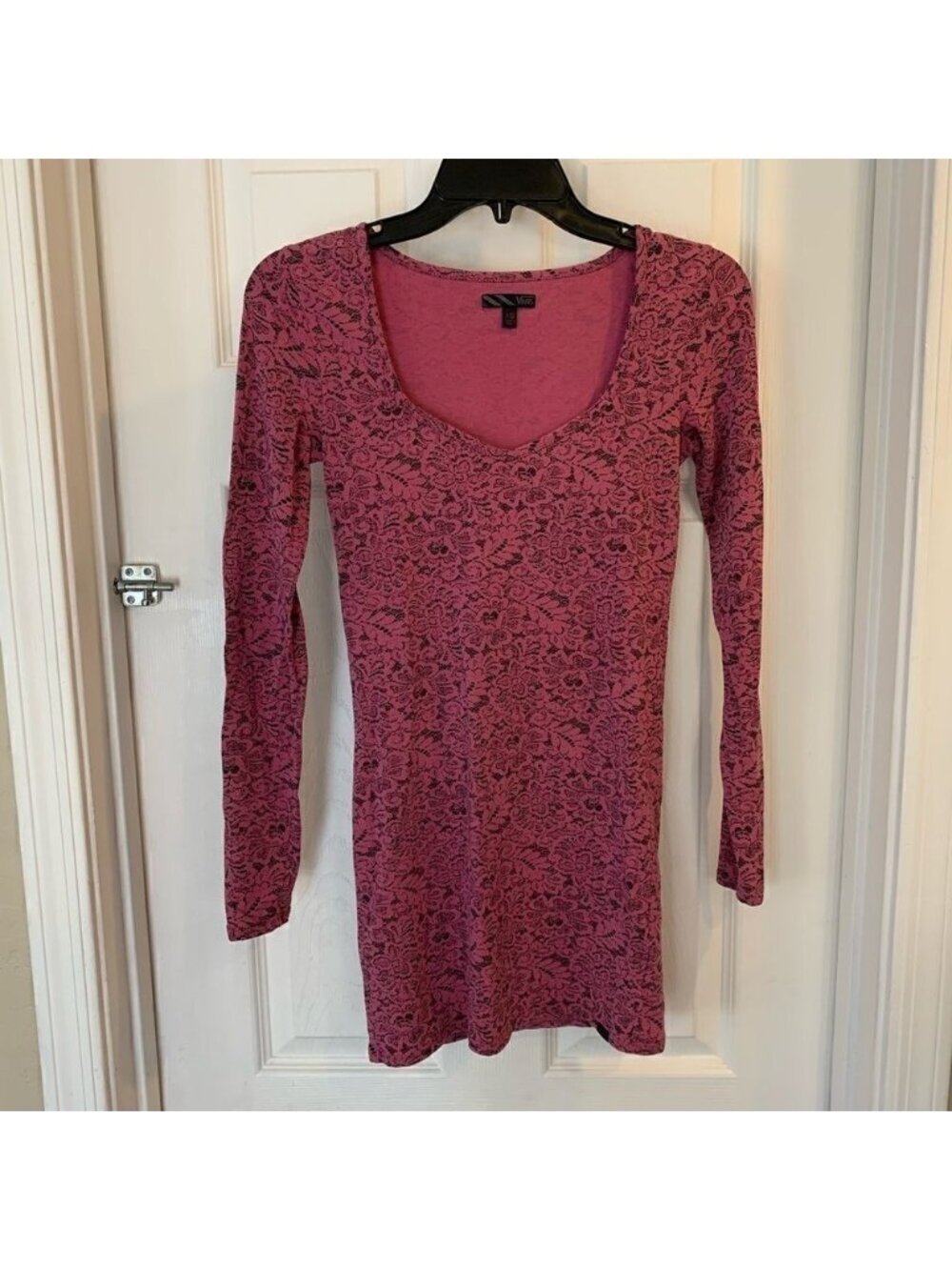 Long Sleeve Fitted Top - Picture 2 of 4